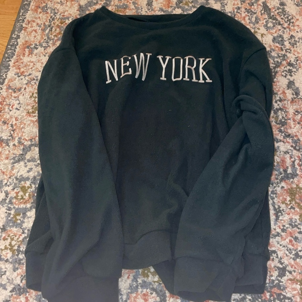 New York long sleeve top